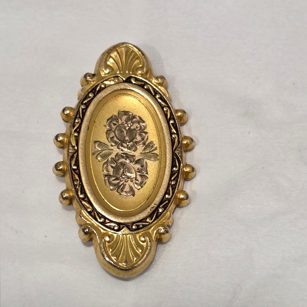 Vintage Hayward Etched Floral Goldtone Brooch